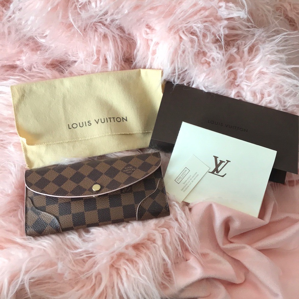 Louis Vuitton wallet ✨
